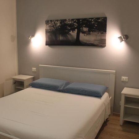 B&B Color Rovereto Rovereto  Luaran gambar