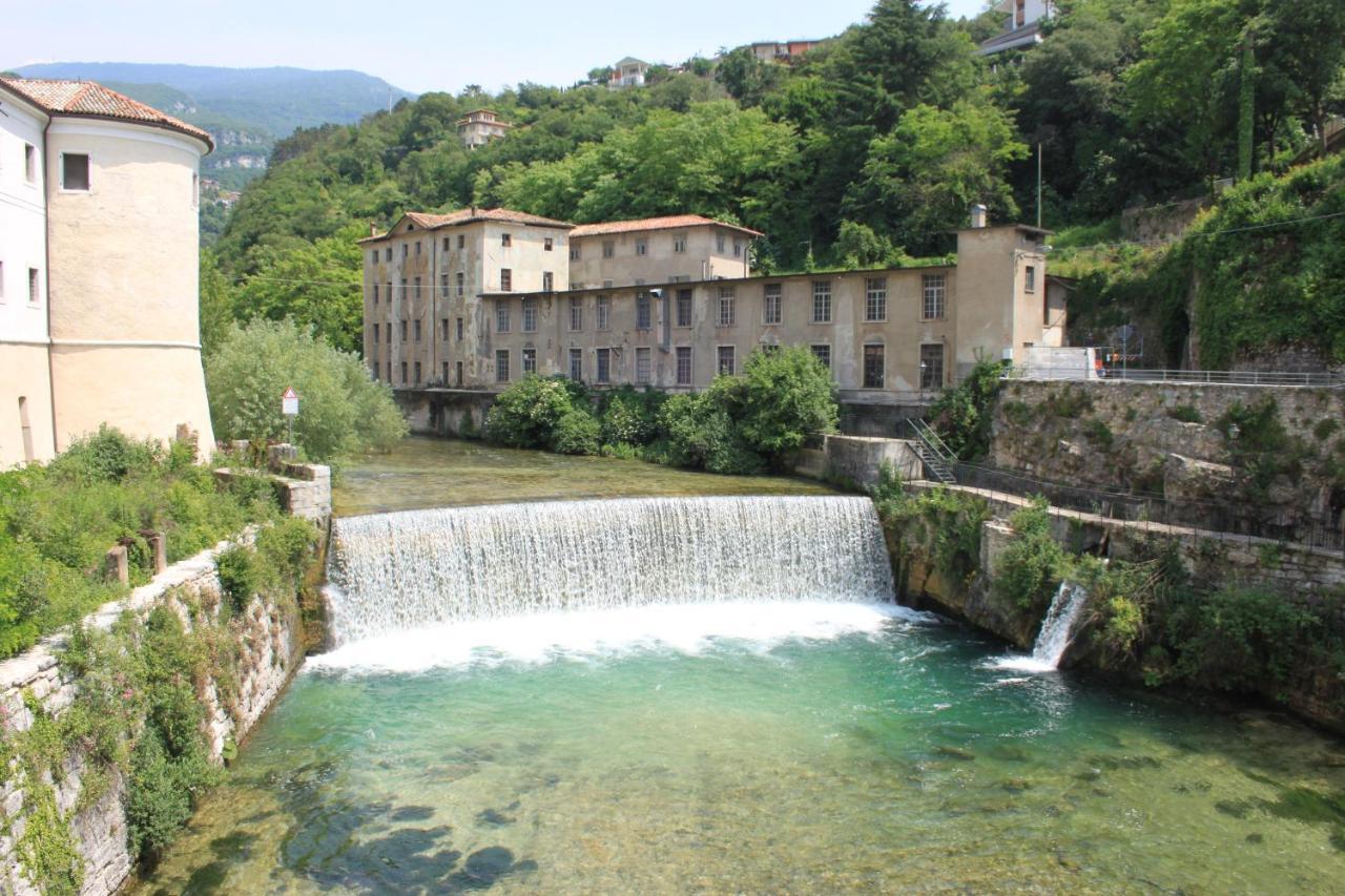 B&B Color Rovereto Rovereto  Luaran gambar