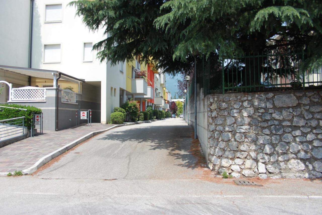 B&B Color Rovereto Rovereto  Luaran gambar
