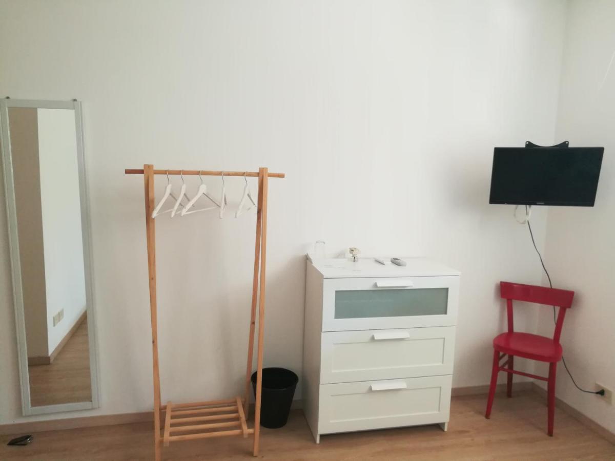 B&B Color Rovereto Rovereto  Luaran gambar